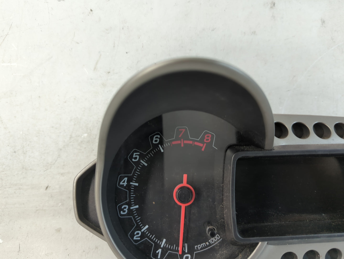 2015-2016 Chevrolet Sonic Instrument Cluster Speedometer Gauges P/N:94532554 Fits Fits 2015 2016 OEM Used Auto Parts - Oemus