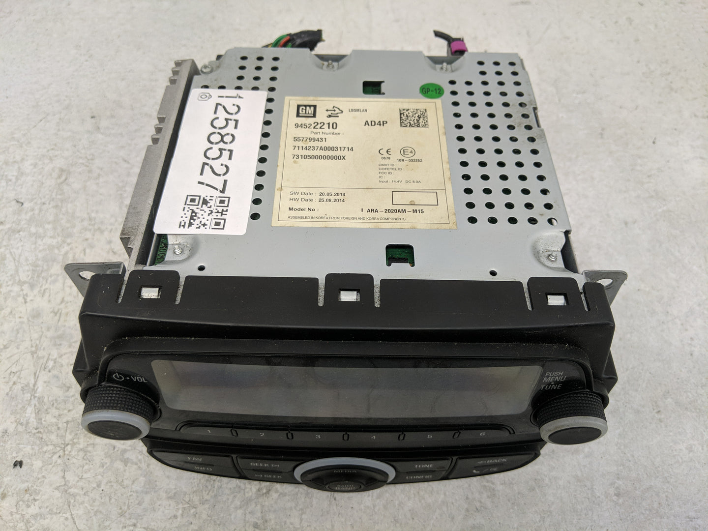 2014-2015 Chevrolet Spark Radio AM FM Cd Player Receiver Replacement P/N:94522210 Fits Fits 2014 2015 OEM Used Auto Parts - 