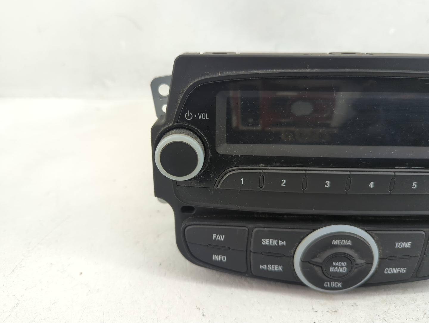 2014-2015 Chevrolet Spark Radio AM FM Cd Player Receiver Replacement P/N:94522210 Fits Fits 2014 2015 OEM Used Auto Parts - 