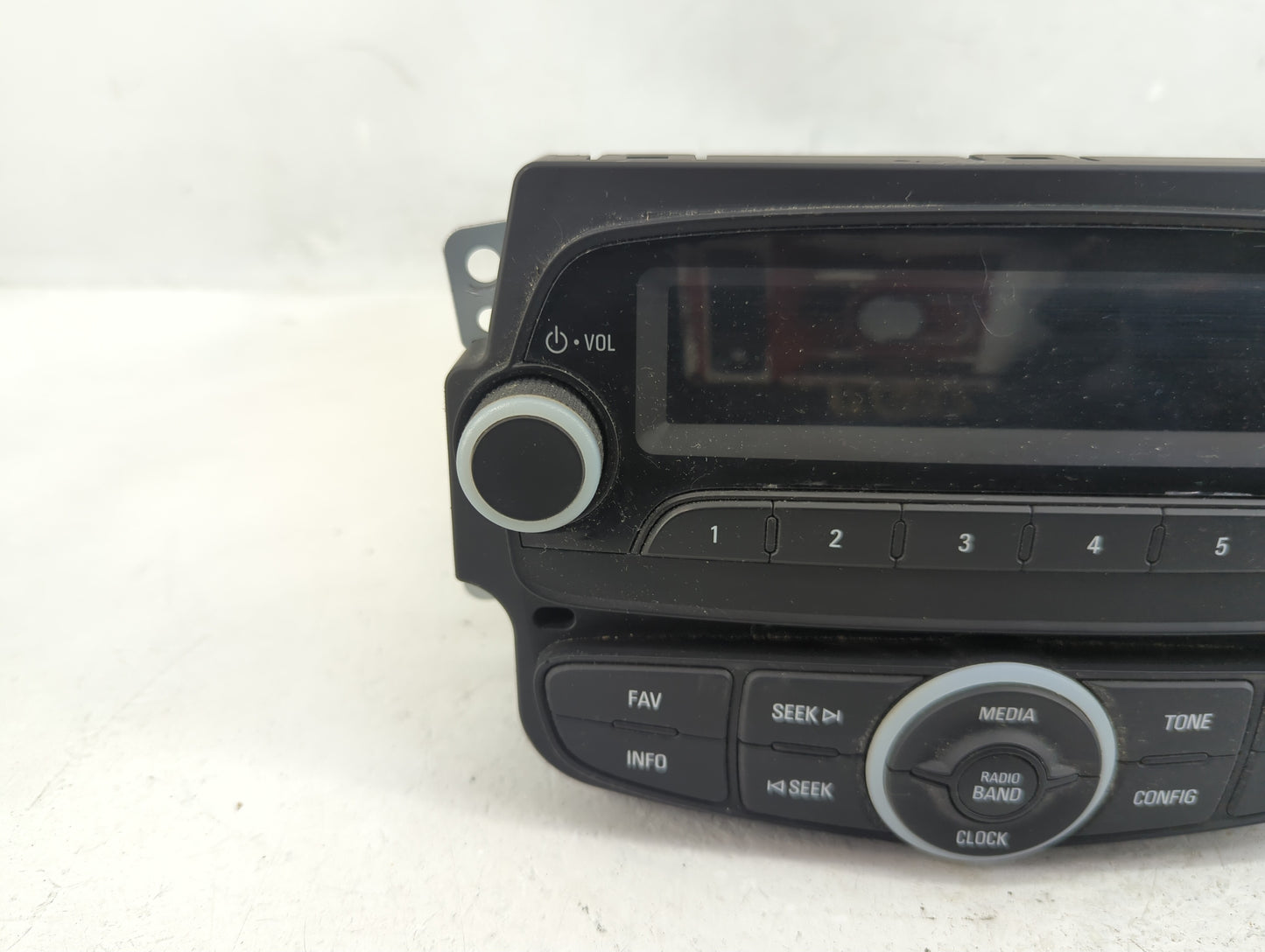 2014-2015 Chevrolet Spark Radio AM FM Cd Player Receiver Replacement P/N:94522210 Fits Fits 2014 2015 OEM Used Auto Parts - 