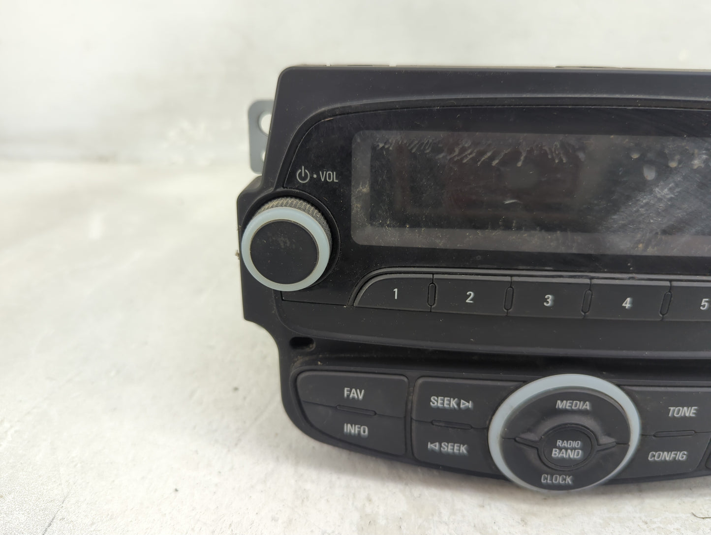 2015 Chevrolet Spark Radio AM FM Cd Player Receiver Replacement P/N:94531767 Fits OEM Used Auto Parts - Oemusedautoparts1.co