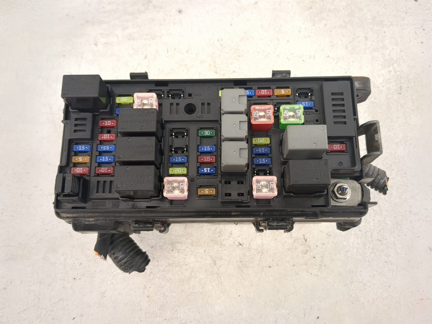2013-2015 Chevrolet Spark Fusebox Fuse Box Panel Relay Module P/N:95389023 95408042 Fits Fits 2013 2015 OEM Used Auto Parts 