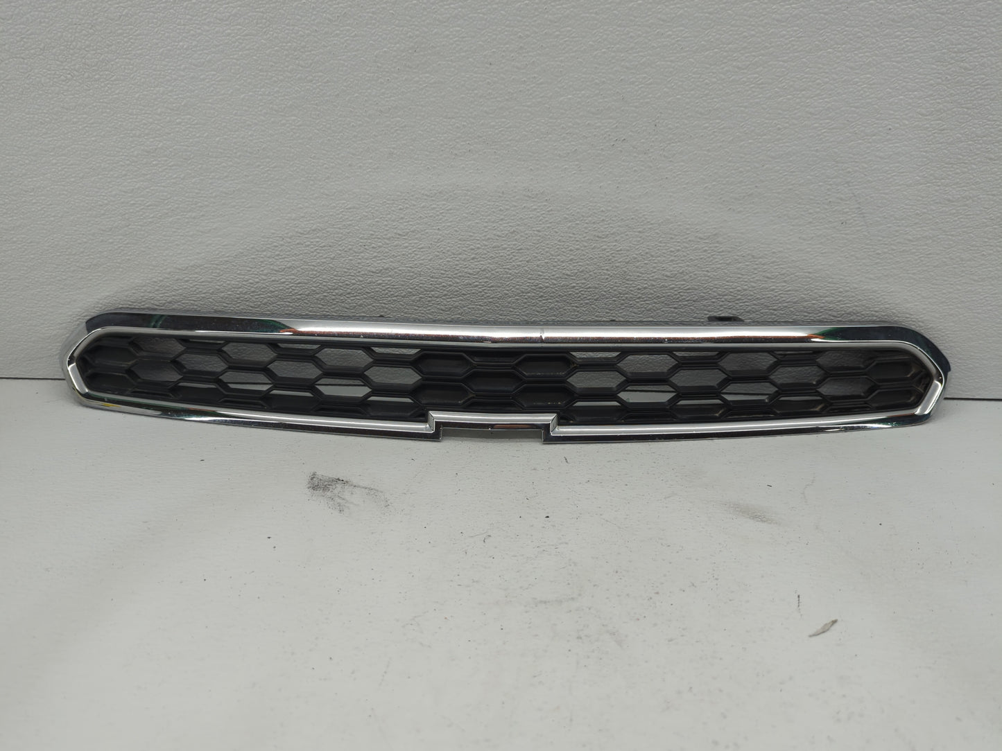 2015 Chevrolet Spark Front Grille Bumper Not Included - Oemusedautoparts1.com