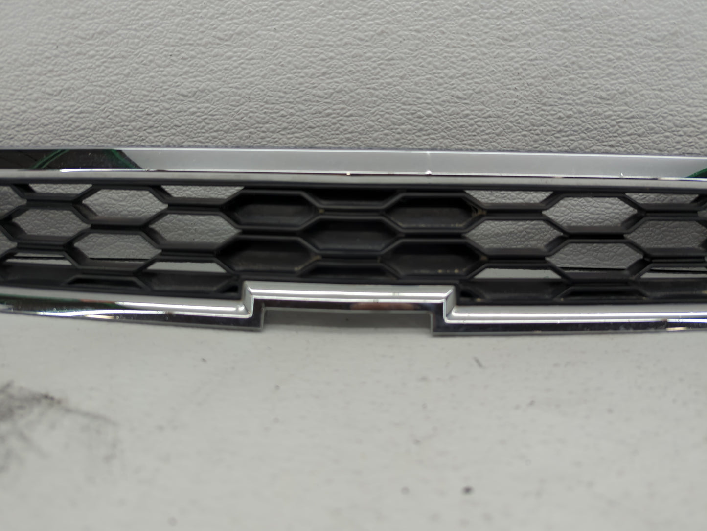 2015 Chevrolet Spark Front Grille Bumper Not Included - Oemusedautoparts1.com