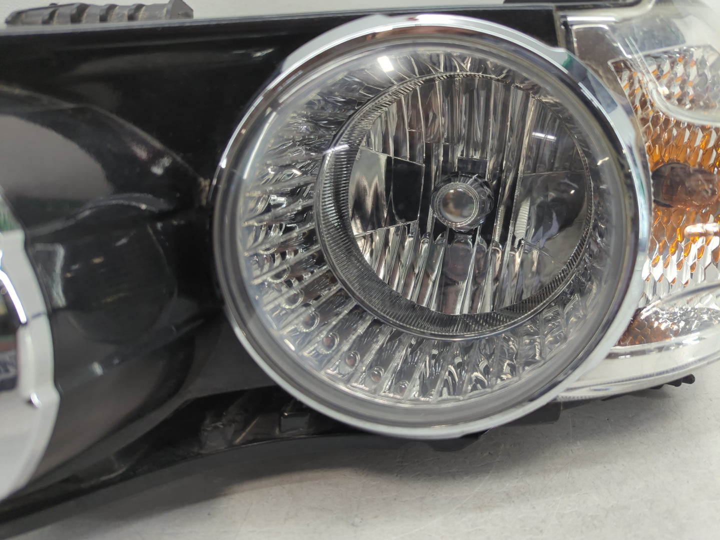 2013-2016 Chevrolet Spark Driver Left Oem Head Light Headlight Lamp - Oemusedautoparts1.com