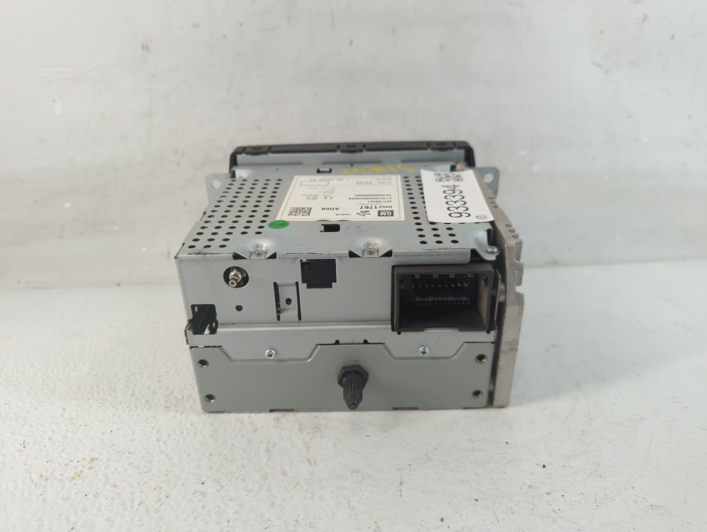 2014-2015 Chevrolet Spark Radio AM FM Cd Player Receiver Replacement P/N:94531767 Fits Fits 2014 2015 OEM Used Auto Parts - 