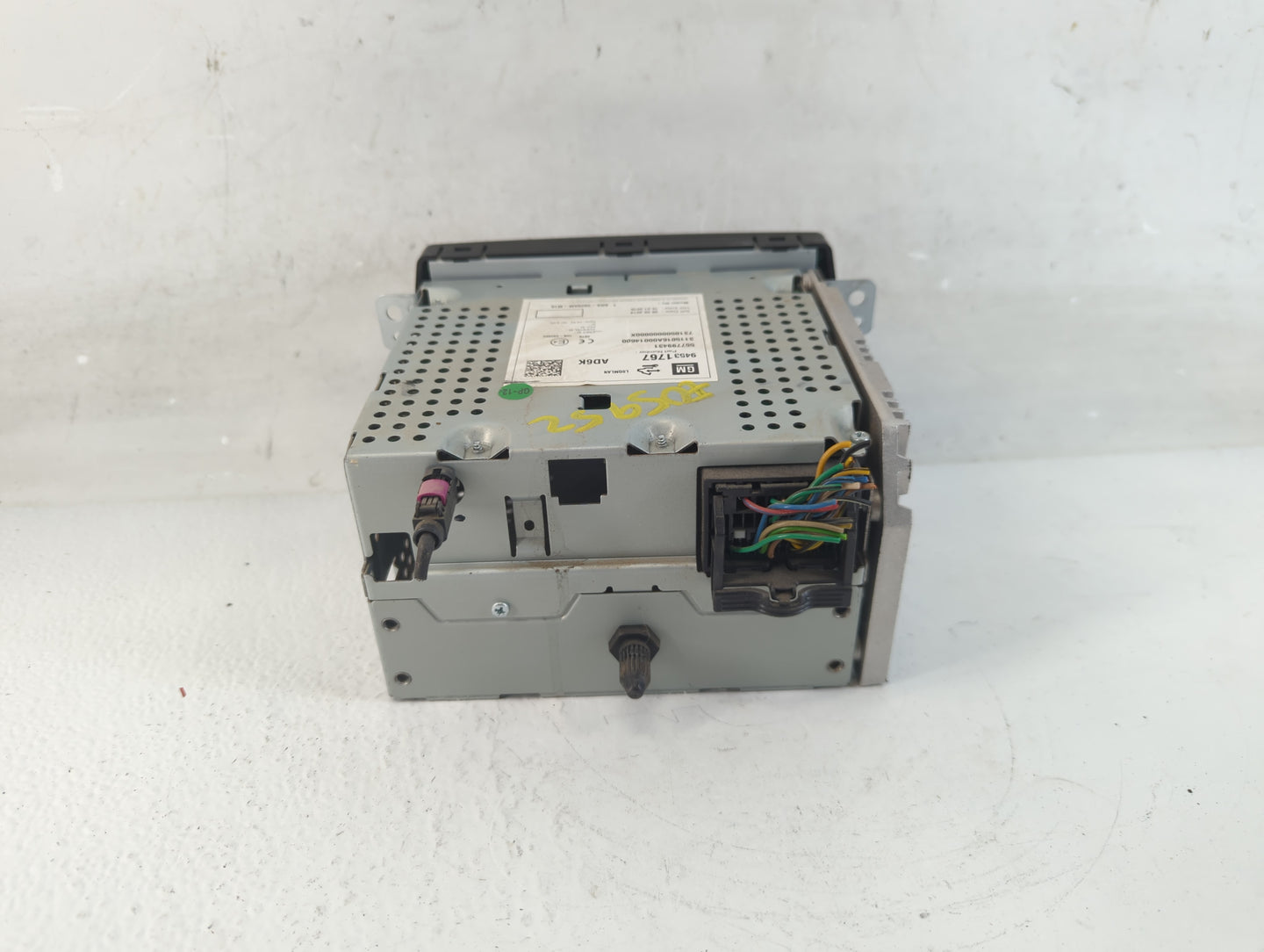 2014-2015 Chevrolet Spark Radio AM FM Cd Player Receiver Replacement P/N:94531767 Fits Fits 2014 2015 OEM Used Auto Parts - 