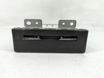 2015 Chevrolet Suburban Radio AM FM Cd Player Receiver Replacement P/N:13594480 Fits Fits 2014 OEM Used Auto Parts - Oemused