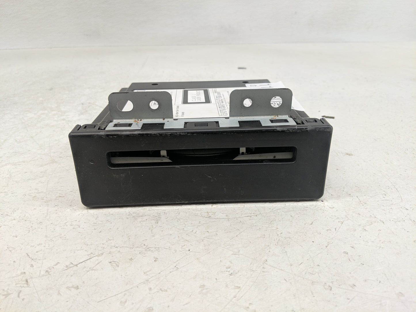 2016 Chevrolet Suburban Radio AM FM Cd Player Receiver Replacement P/N:13594480 Fits Fits 2015 2017 2018 2019 2020 OEM Used 