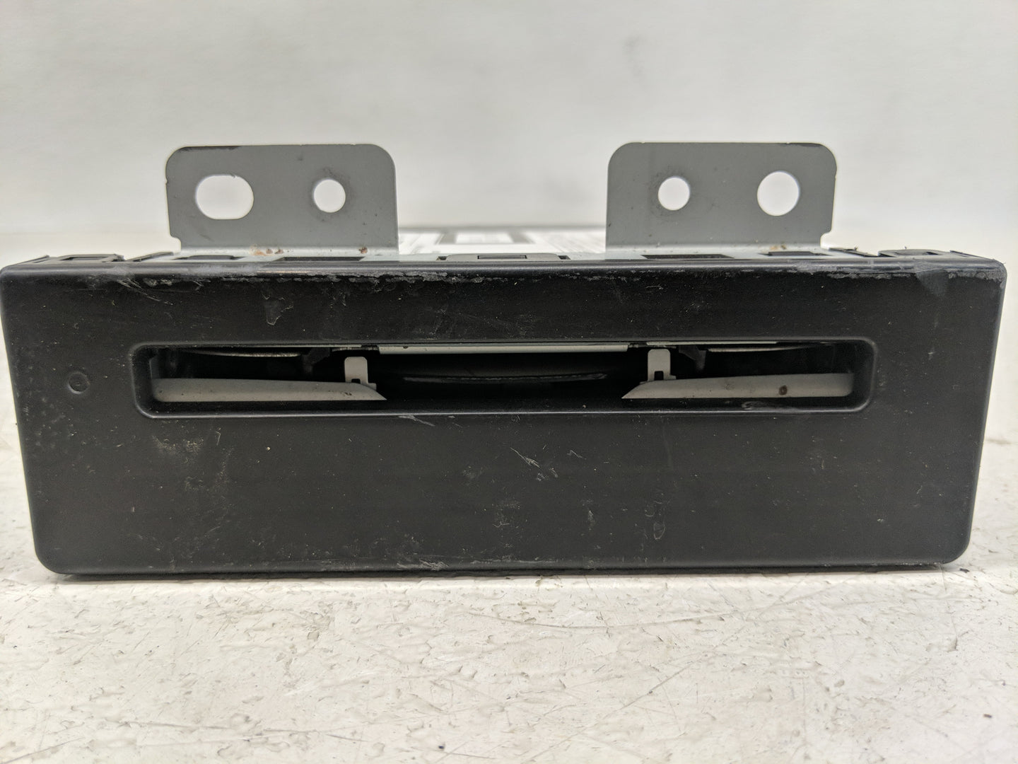 2016 Chevrolet Suburban Radio AM FM Cd Player Receiver Replacement P/N:13594480 Fits Fits 2015 2017 2018 2019 2020 OEM Used 