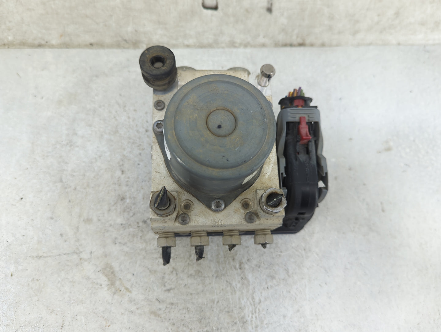 2015 Chevrolet Suburban ABS Pump Control Module Replacement P/N:23255028LD 2459800000000P, 122505659 Fits Fits 2016 2017 201