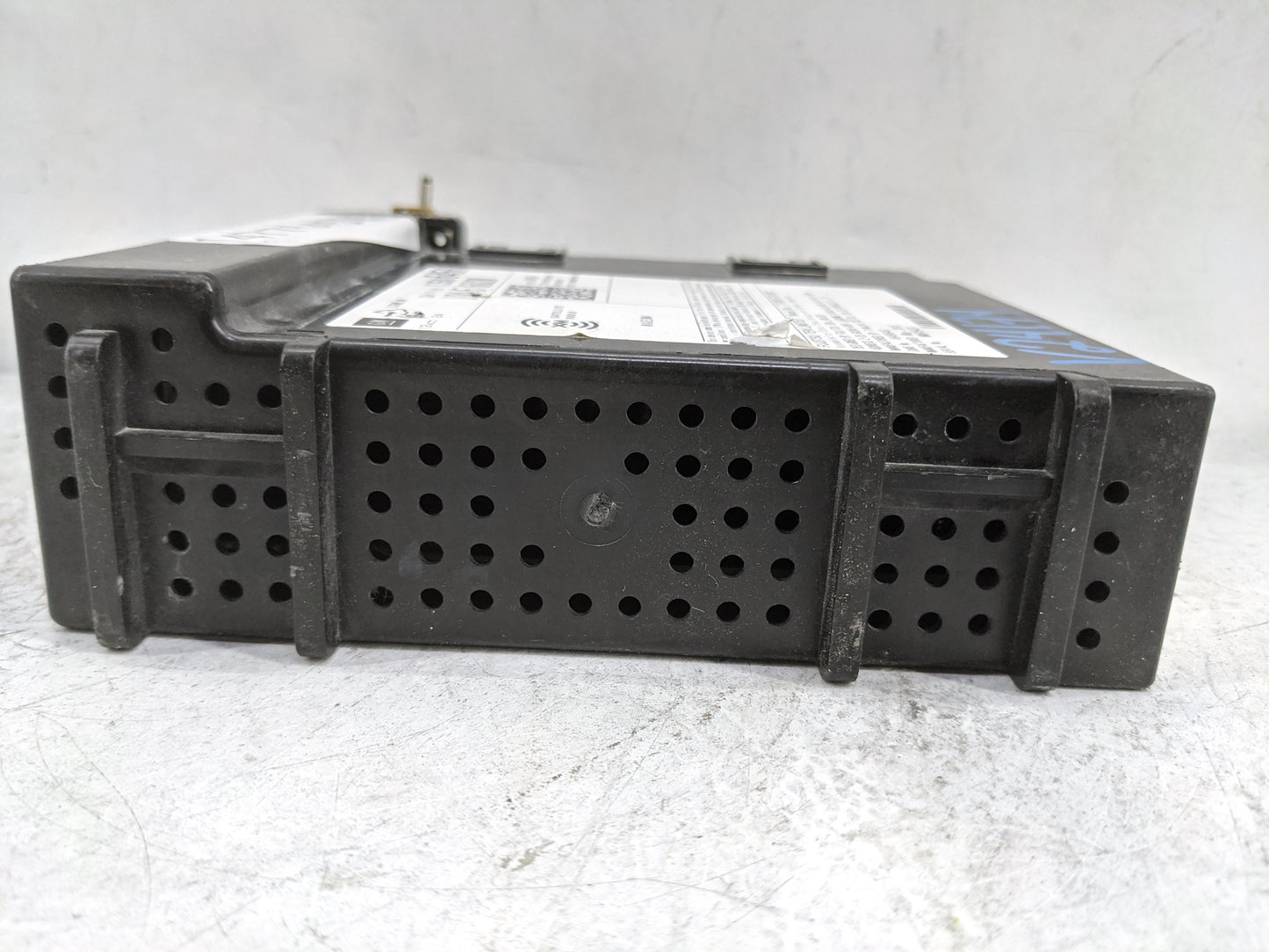 2015 Chevrolet Suburban Radio AM FM Cd Player Receiver Replacement P/N:13506456 111000-5731A101, NM505431 Fits OEM Used Auto