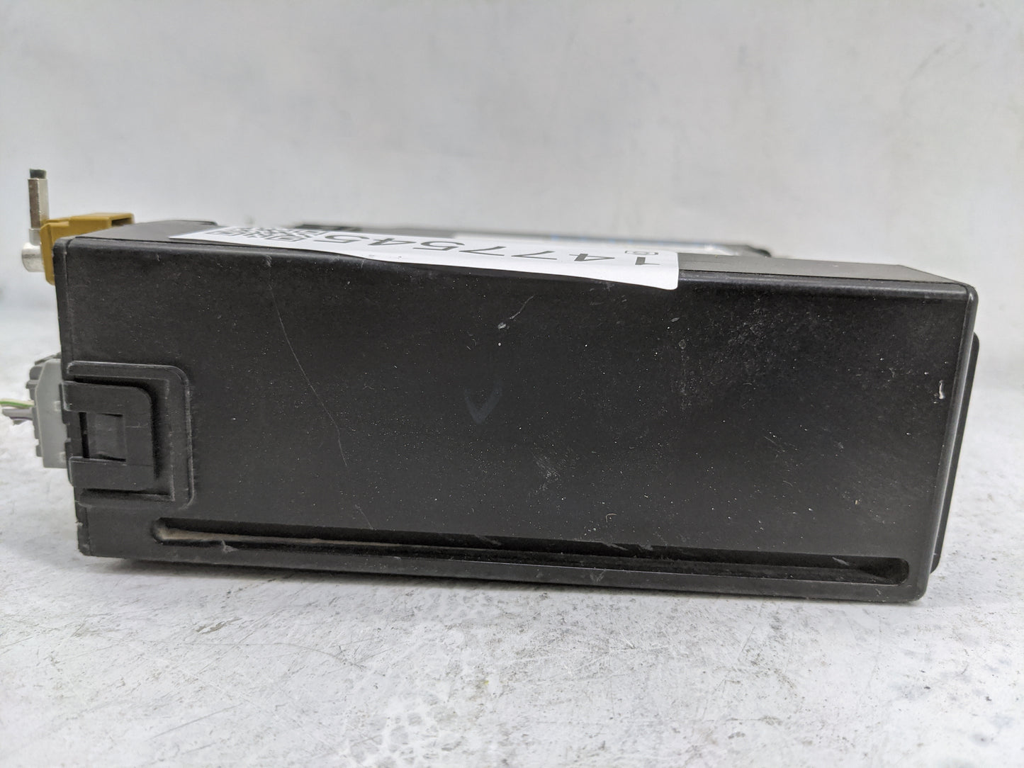 2015 Chevrolet Suburban Radio AM FM Cd Player Receiver Replacement P/N:13506456 111000-5731A101, NM505431 Fits OEM Used Auto
