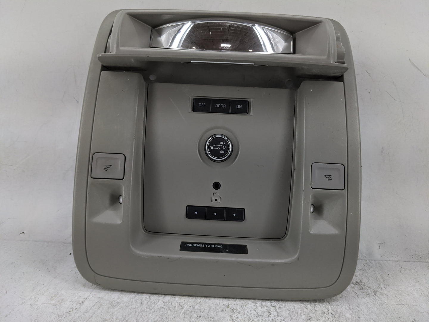 Chevrolet Suburban Overhead Roof Console Gray - Oemusedautoparts1.com