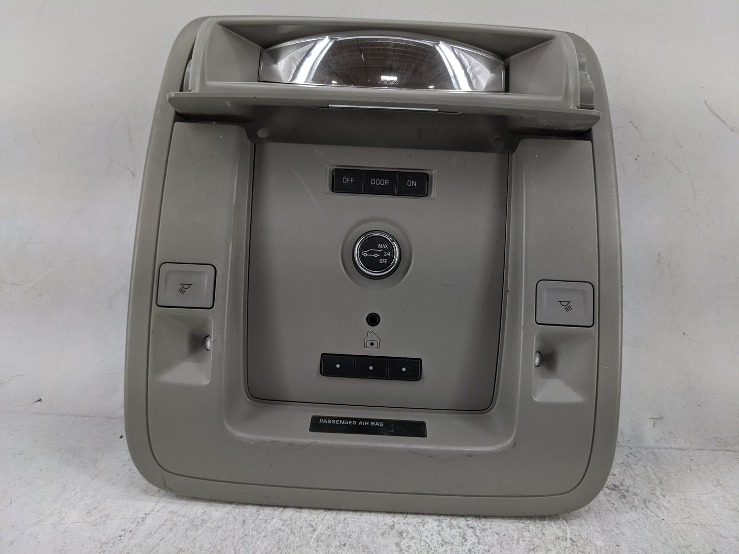 Chevrolet Suburban Overhead Roof Console Gray - Oemusedautoparts1.com