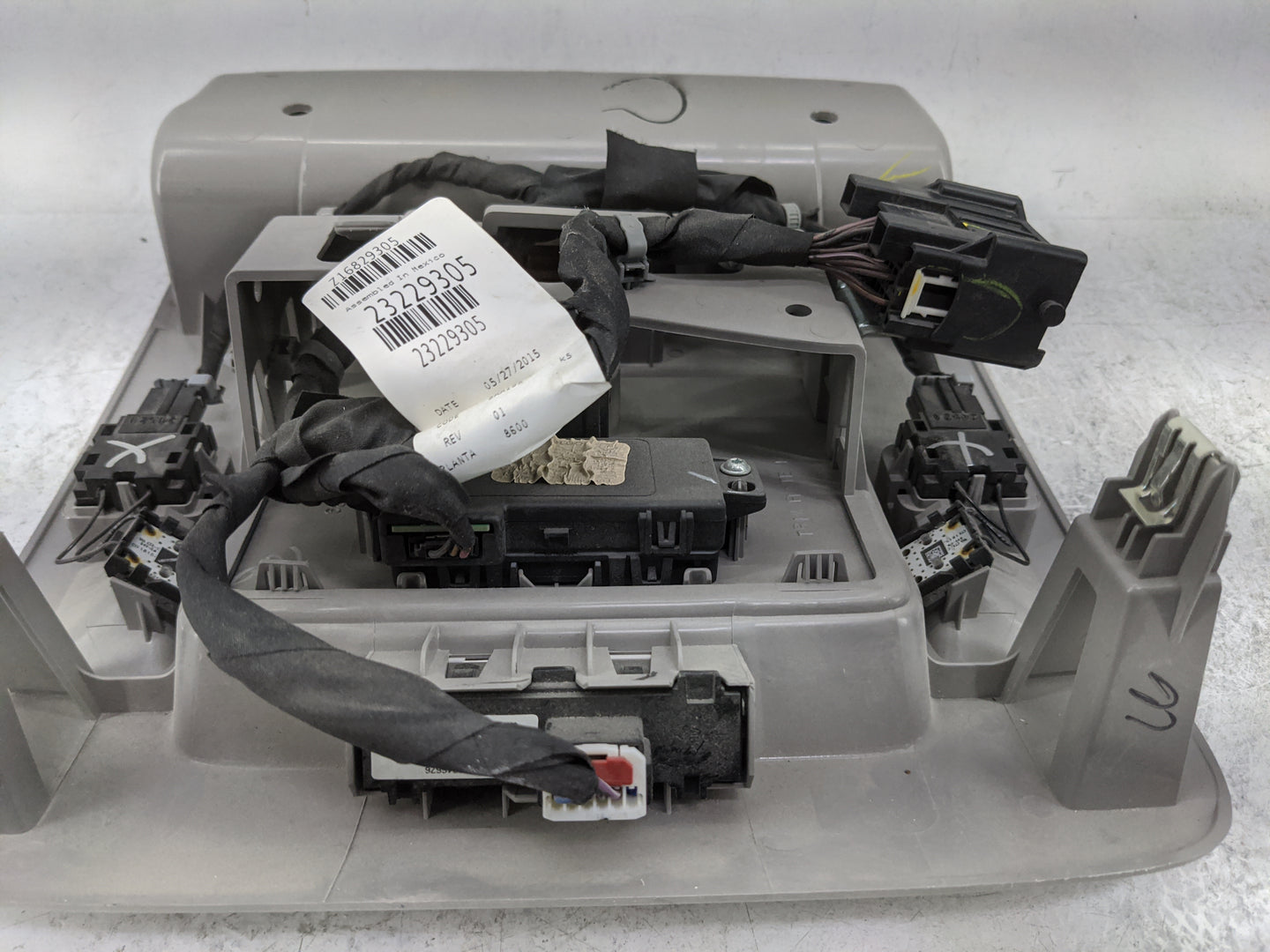 Chevrolet Suburban Overhead Roof Console Gray - Oemusedautoparts1.com
