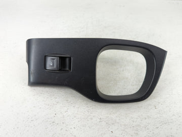 2015 Chevrolet Suburban Passenger Right Power Window Switch - Oemusedautoparts1.com