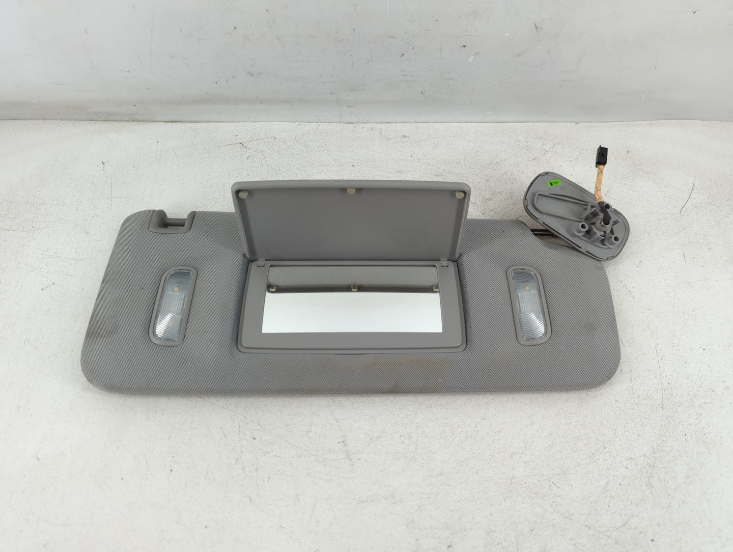 2015 Chevrolet Suburban 1500 Sun Visor Shade Replacement Passenger Right Mirror Fits Fits 2016 2017 2018 2019 2020 OEM Used 