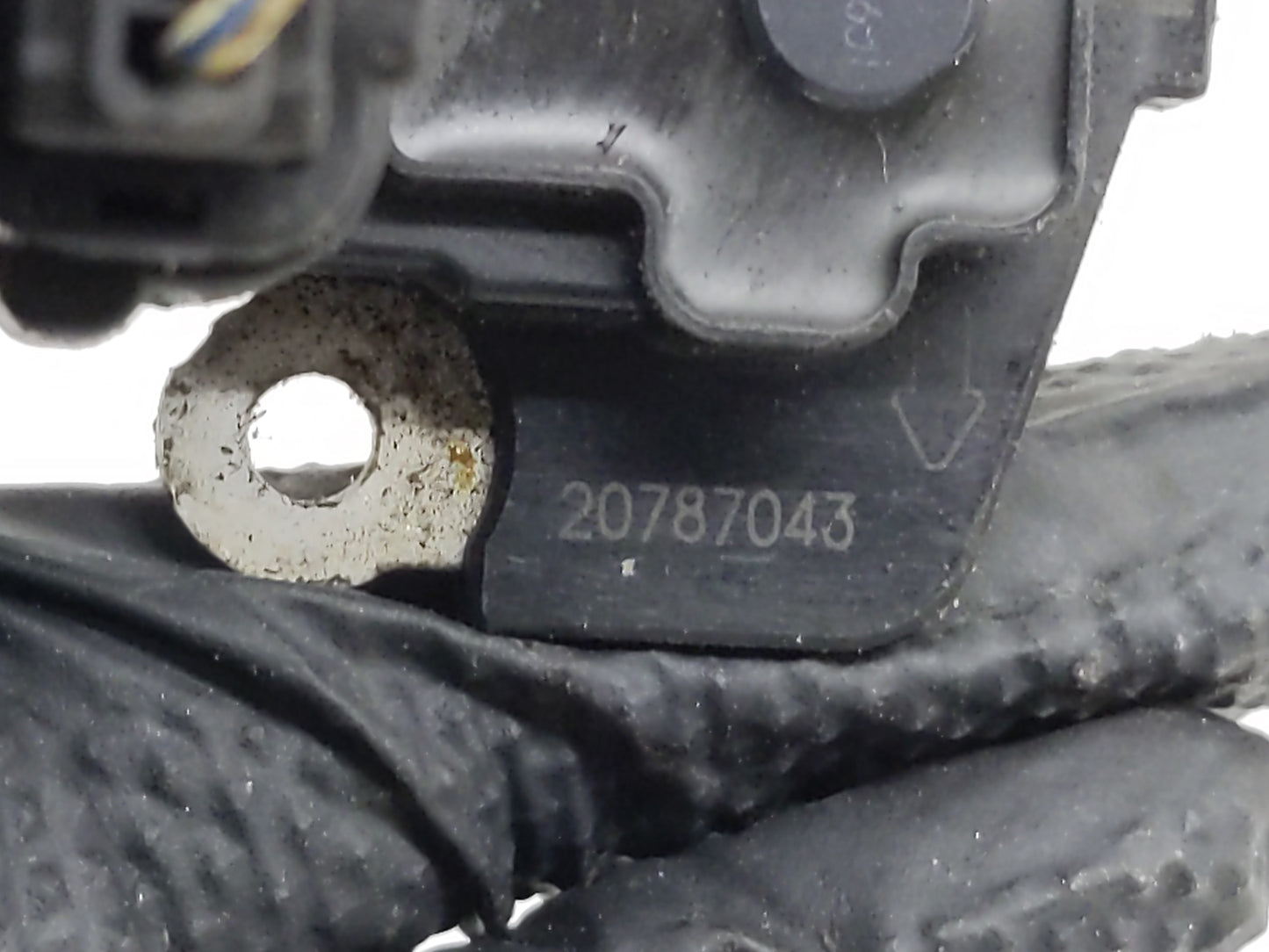 Chevrolet Suburban 1500 Mass Air Flow Meter Maf - Oemusedautoparts1.com