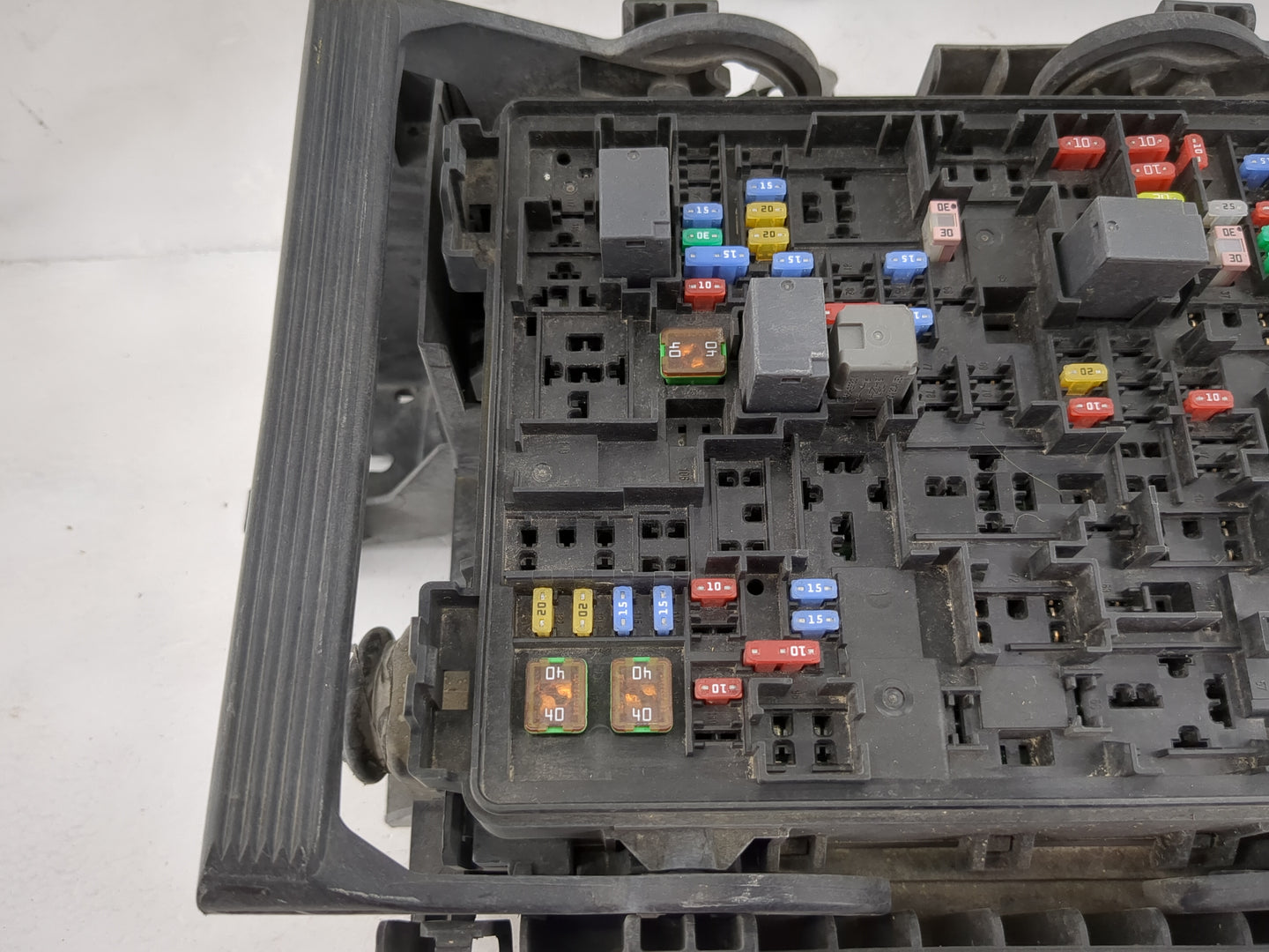 2015 Chevrolet Suburban 1500 Fusebox Fuse Box Panel Relay Module P/N:23225905 86323800603230 Fits Fits 2016 2017 2018 2019 2
