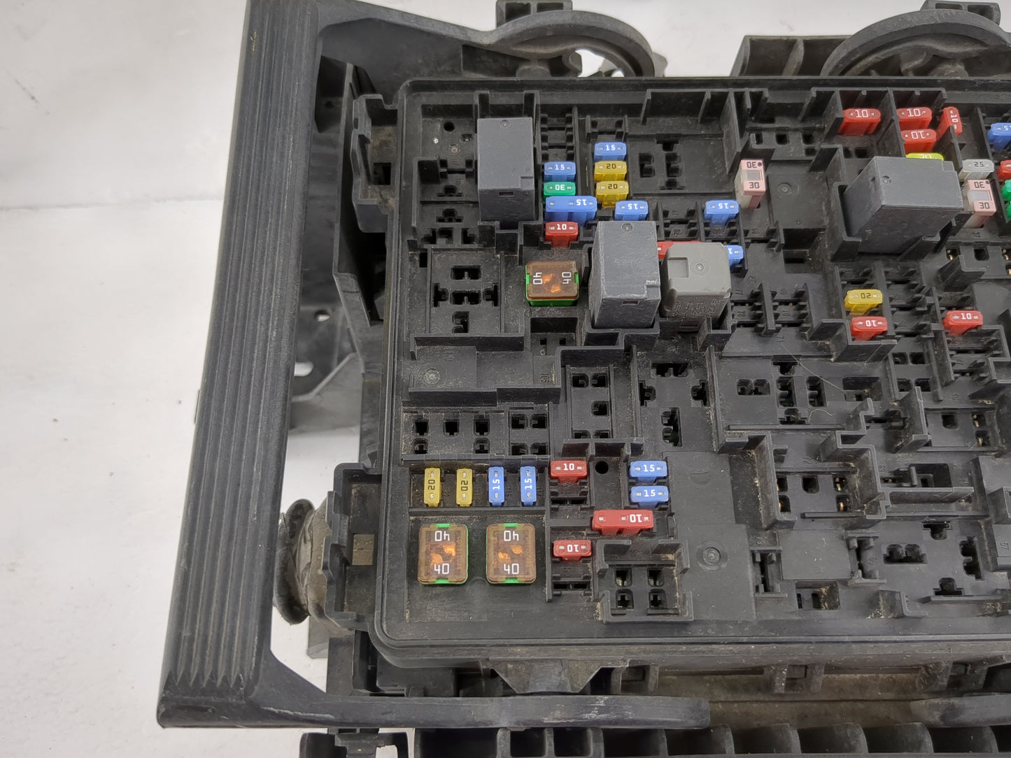 2015 Chevrolet Suburban 1500 Fusebox Fuse Box Panel Relay Module P/N:23225905 86323800603230 Fits Fits 2016 2017 2018 2019 2