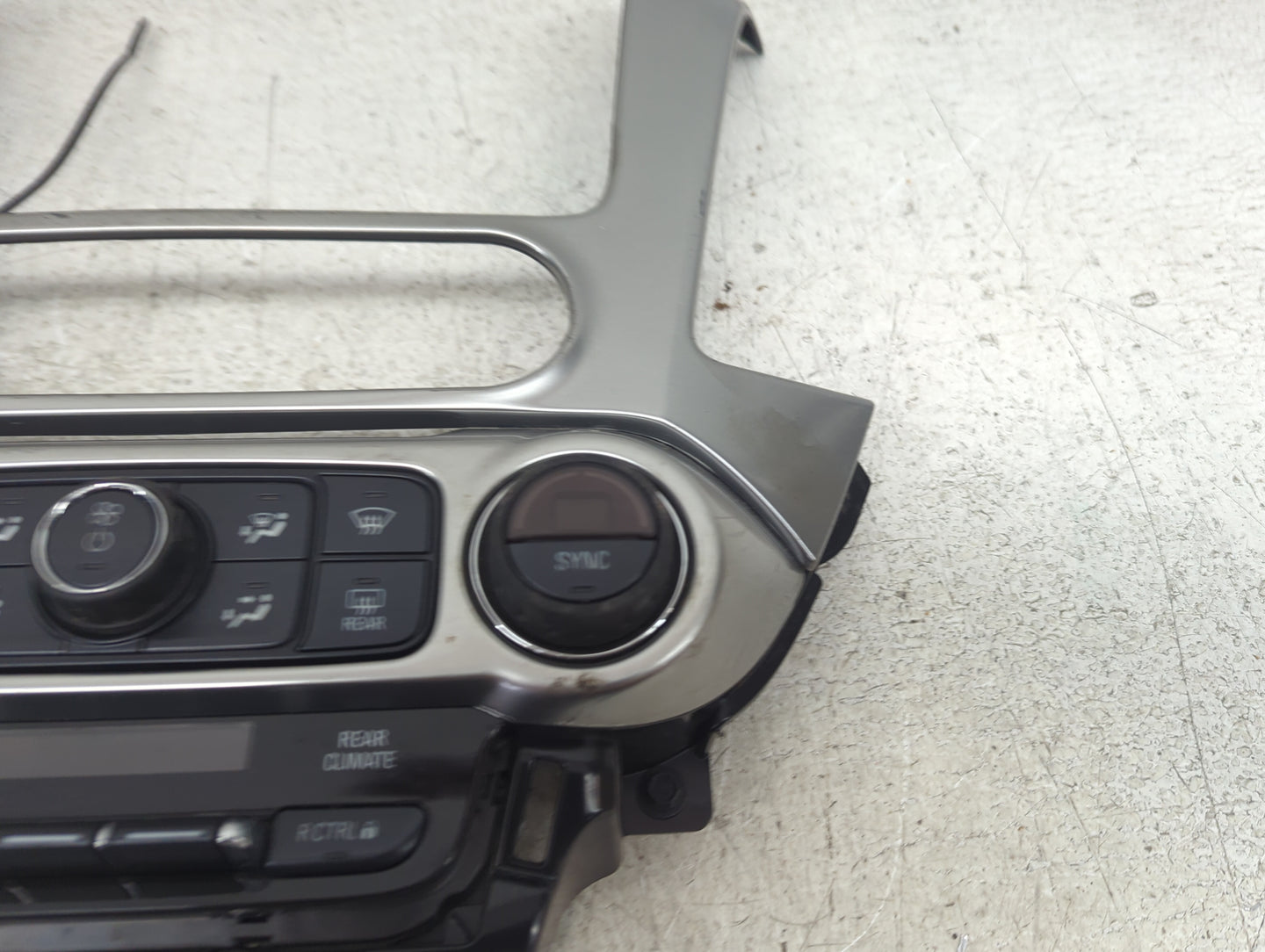 2015 Chevrolet Suburban 1500 Climate Control Module Temperature AC/Heater Replacement Fits Fits 2017 2018 2019 2020 OEM Used