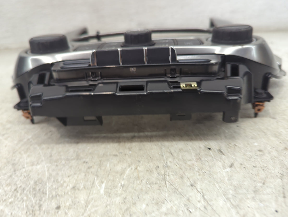 2015 Chevrolet Suburban 1500 Climate Control Module Temperature AC/Heater Replacement Fits Fits 2017 2018 2019 2020 OEM Used