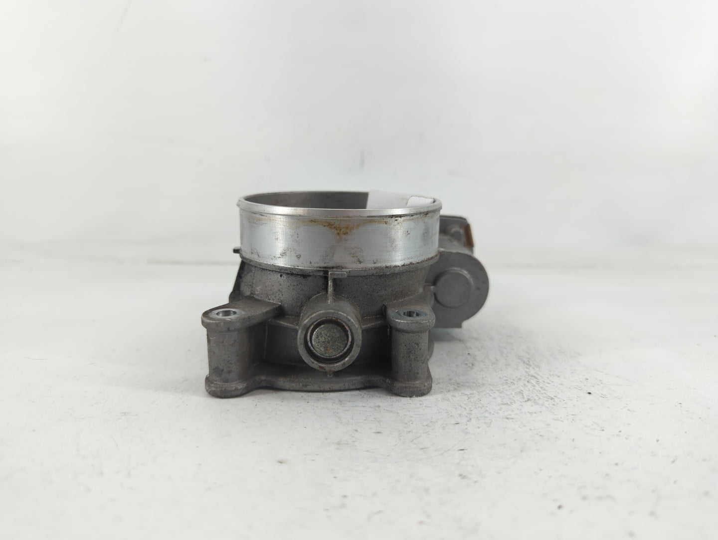 2015 Chevrolet Suburban 1500 Throttle Body P/N:12617792 Fits Fits 2014 2016 2017 2018 2019 2020 2021 2022 OEM Used Auto Part