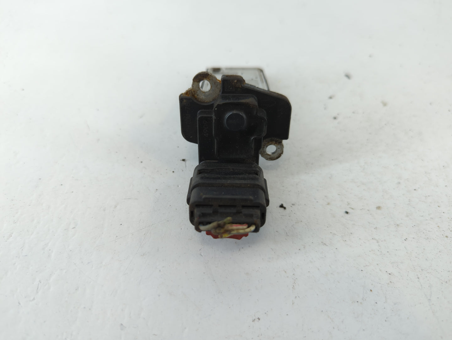 Chevrolet Suburban 1500 Mass Air Flow Meter Maf - Oemusedautoparts1.com
