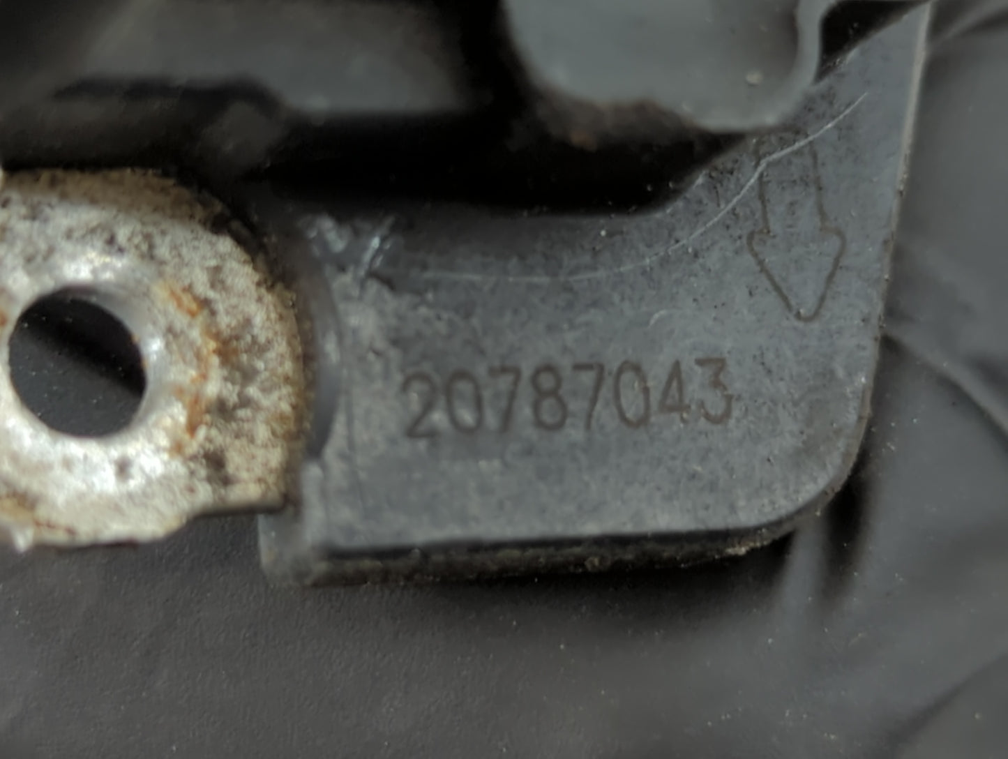 Chevrolet Suburban 1500 Mass Air Flow Meter Maf - Oemusedautoparts1.com