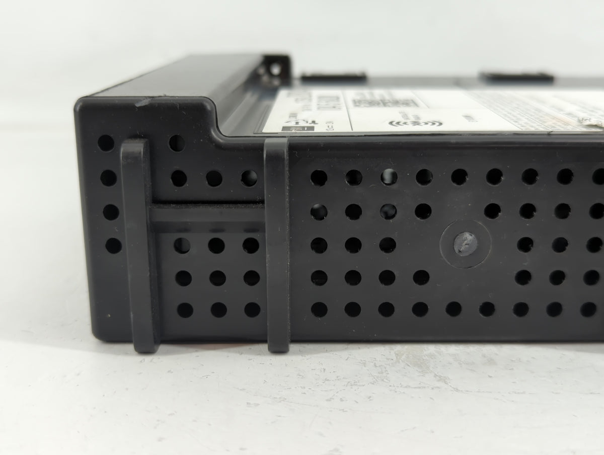 2015 Chevrolet Suburban 1500 Radio AM FM Cd Player Receiver Replacement P/N:13592804 Fits Fits 2013 2014 OEM Used Auto Parts