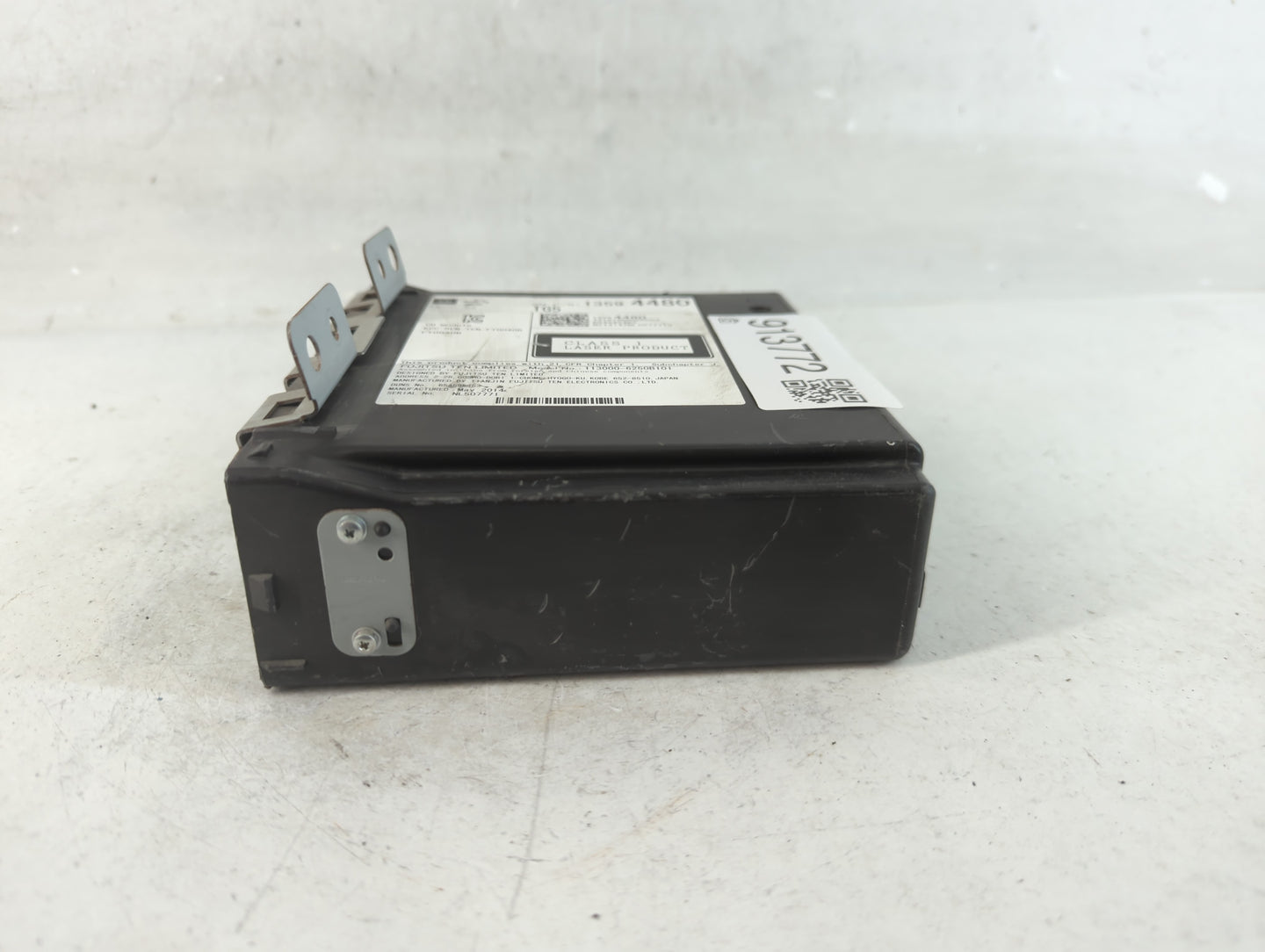 2015 Chevrolet Suburban 1500 Radio AM FM Cd Player Receiver Replacement P/N:13594480 Fits OEM Used Auto Parts - Oemusedautop
