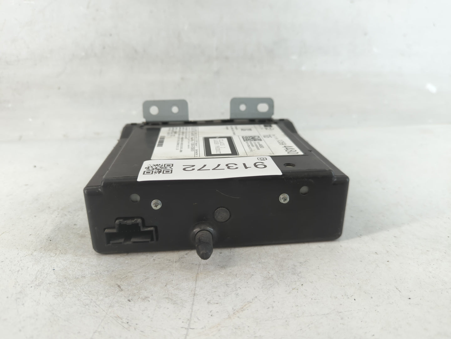 2015 Chevrolet Suburban 1500 Radio AM FM Cd Player Receiver Replacement P/N:13594480 Fits OEM Used Auto Parts - Oemusedautop