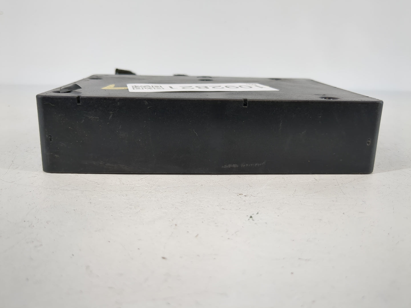 2016-2017 Chevrolet Tahoe Telematics Control Module 23261702 - Oemusedautoparts1.com