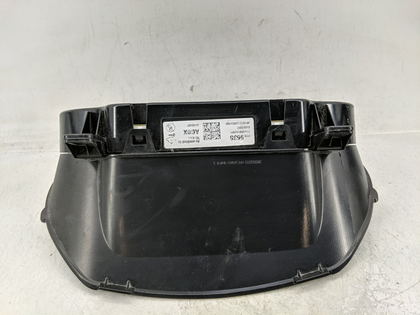 2015-2018 Chevrolet Tahoe Instrument Cluster Speedometer Gauges P/N:23259635 Fits Fits 2014 2015 2017 2018 2019 OEM Used Aut