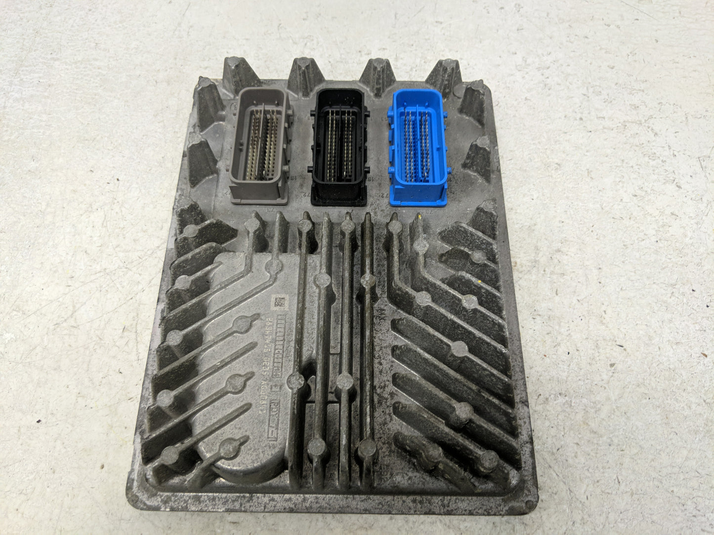 2015-2016 Chevrolet Tahoe PCM Engine Control Computer ECU ECM PCU OEM P/N:848032280 12664768 Fits Fits 2014 2015 2016 OEM Us