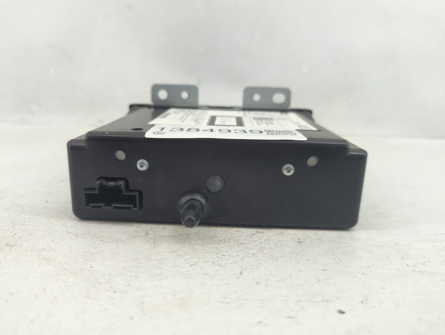 2015-2016 Chevrolet Tahoe Radio AM FM Cd Player Receiver Replacement P/N:13594480 Fits Fits 2015 2016 2017 2018 2019 2020 OE