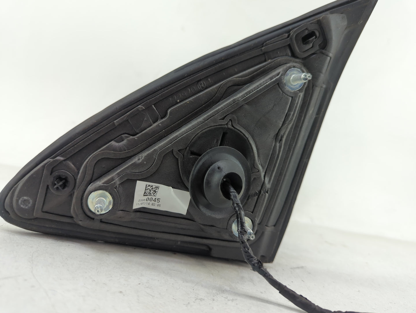 2015-2016 Chevrolet Tahoe Passenger Side View Mirror - Right Door Mirror OEM Used - Oemusedautoparts1.com