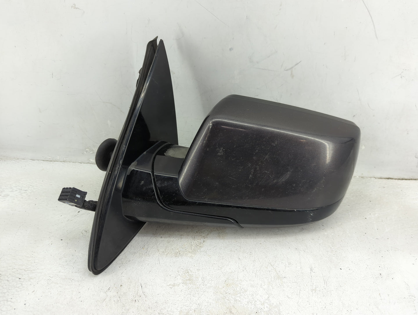 2015-2020 Chevrolet Tahoe Driver Side View Mirror - Left Door Mirror OEM Used - Oemusedautoparts1.com