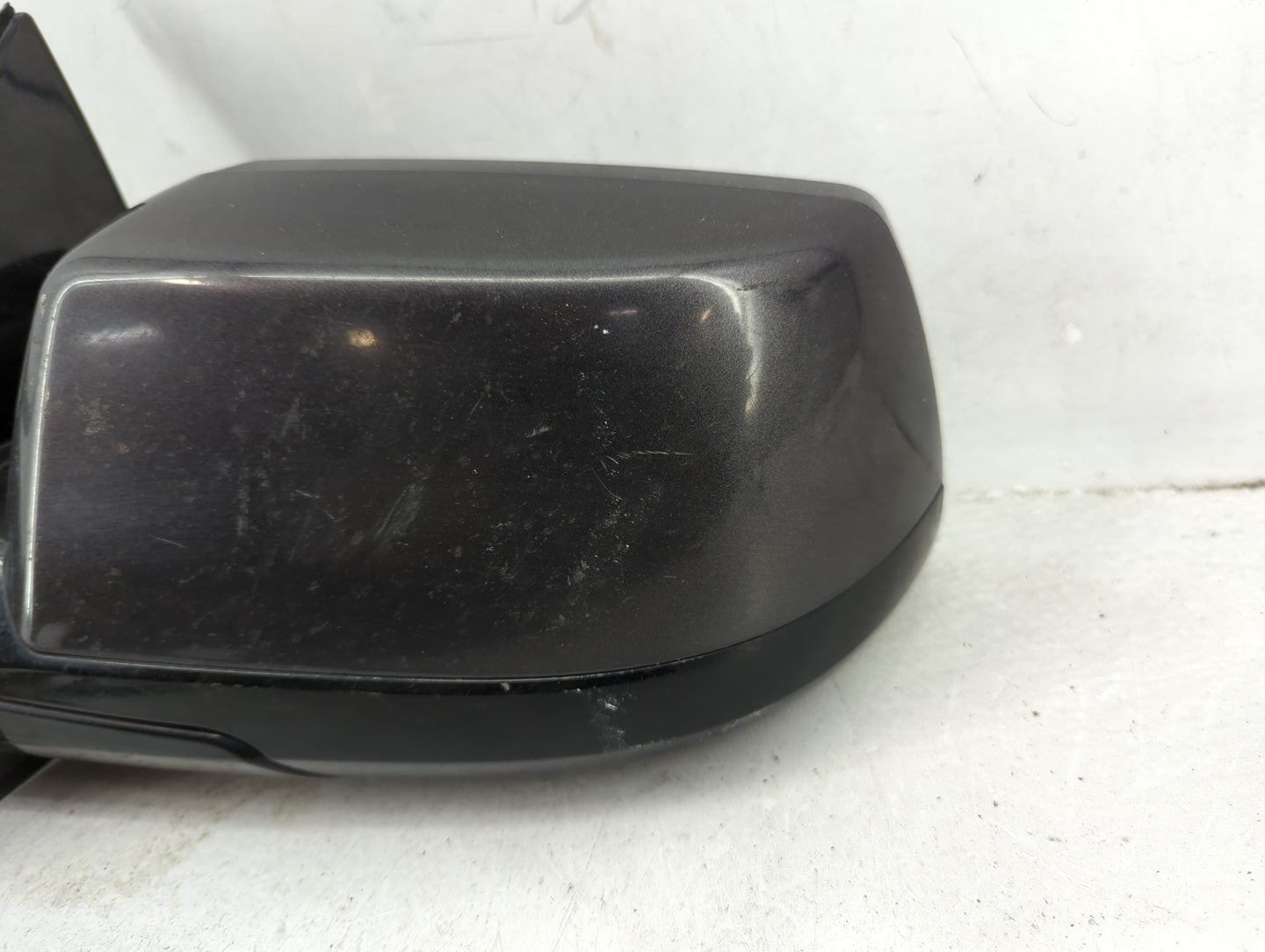 2015-2020 Chevrolet Tahoe Driver Side View Mirror - Left Door Mirror OEM Used - Oemusedautoparts1.com
