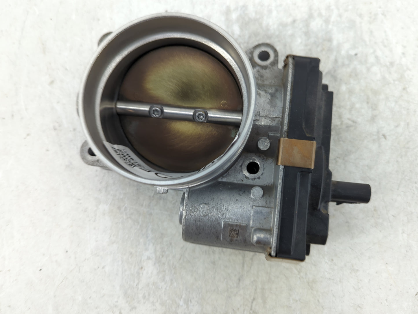 2015-2022 Chevrolet Tahoe Throttle Body P/N:12617792 Fits Fits 2014 2015 2016 2017 2018 2019 2020 2021 2022 OEM Used Auto Pa