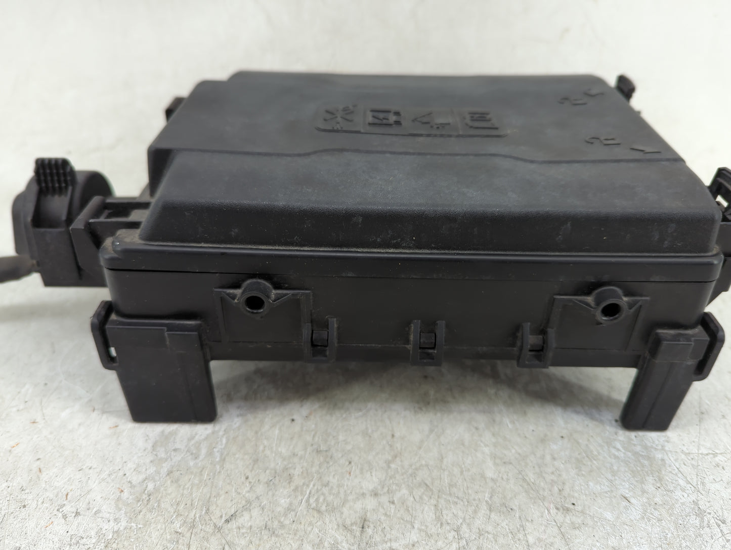 2015-2020 Chevrolet Tahoe Fusebox Fuse Box Panel Relay Module P/N:718845576 23225905 Fits Fits 2015 2016 2017 2018 2019 2020
