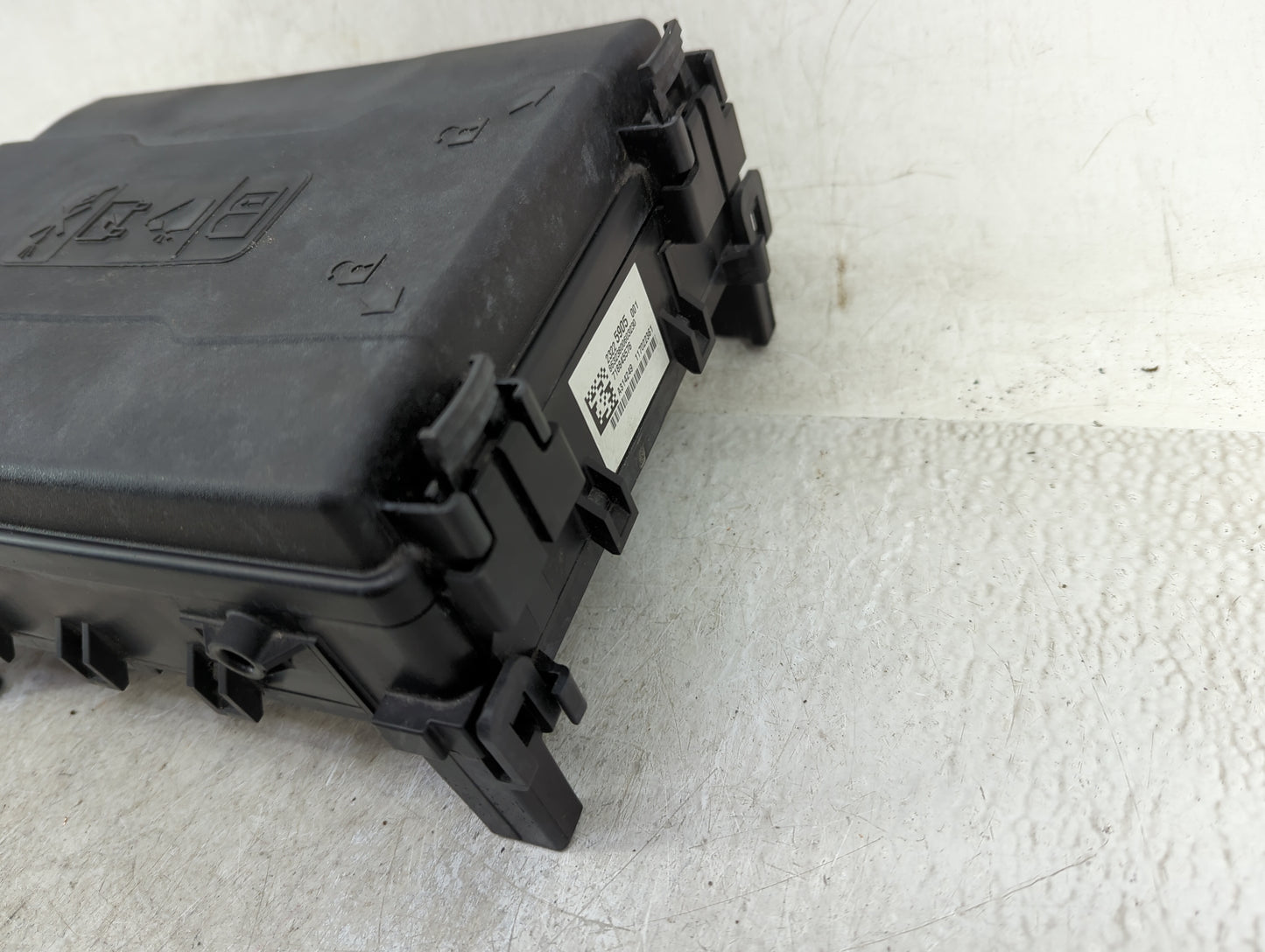 2015-2020 Chevrolet Tahoe Fusebox Fuse Box Panel Relay Module P/N:718845576 23225905 Fits Fits 2015 2016 2017 2018 2019 2020
