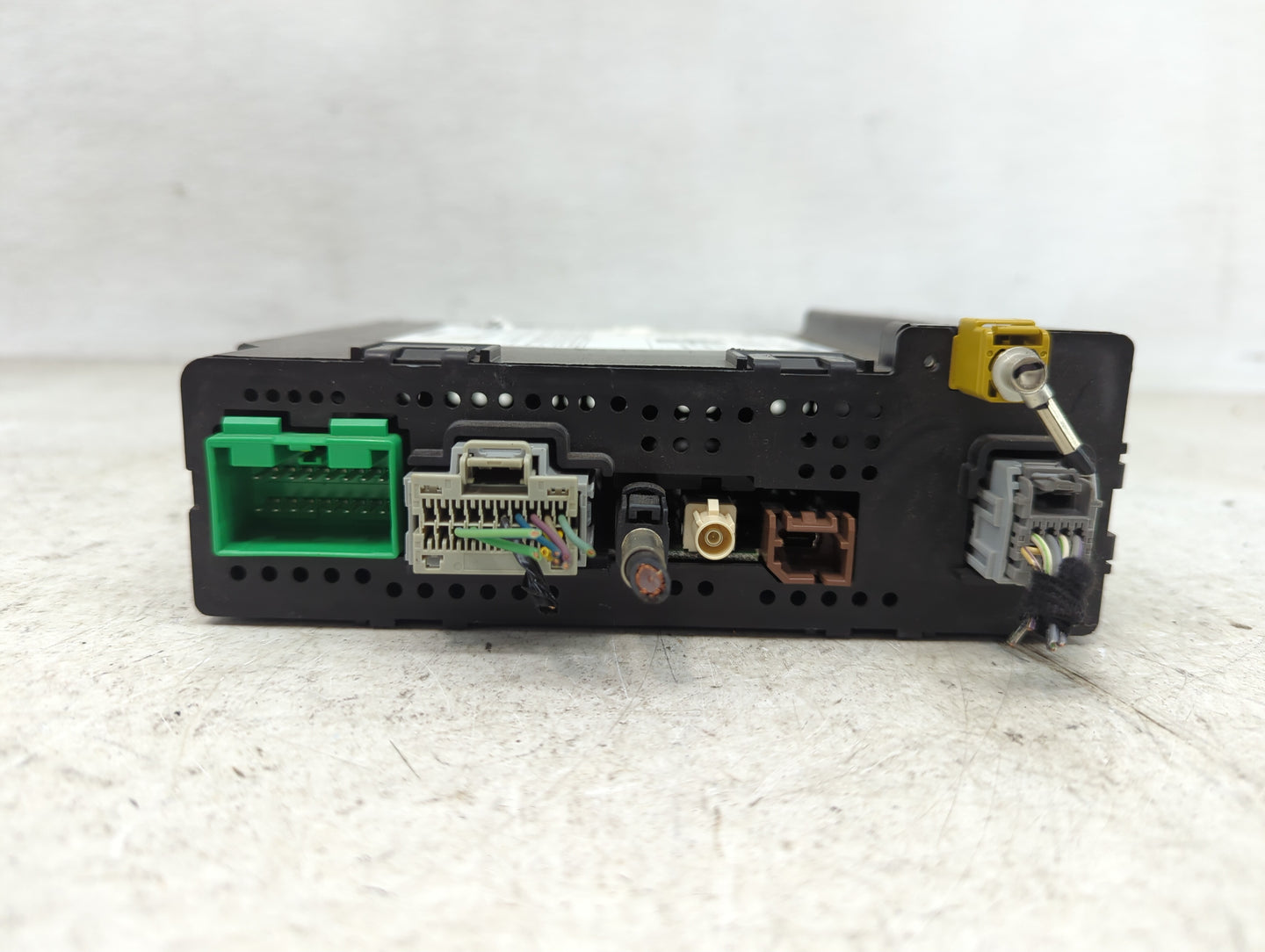 2015 Chevrolet Tahoe Radio AM FM Cd Player Receiver Replacement P/N:13592804 Fits Fits 2013 2014 OEM Used Auto Parts - Oemus