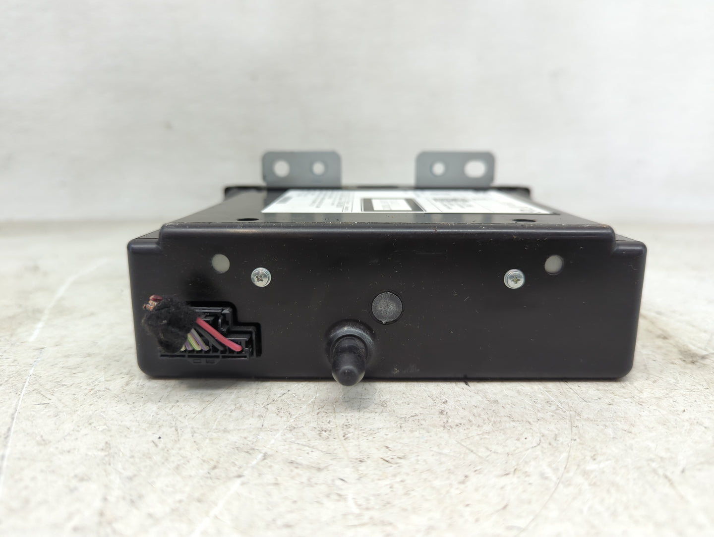 2015 Chevrolet Tahoe Radio AM FM Cd Player Receiver Replacement P/N:13590746 Fits Fits 2014 OEM Used Auto Parts - Oemusedaut
