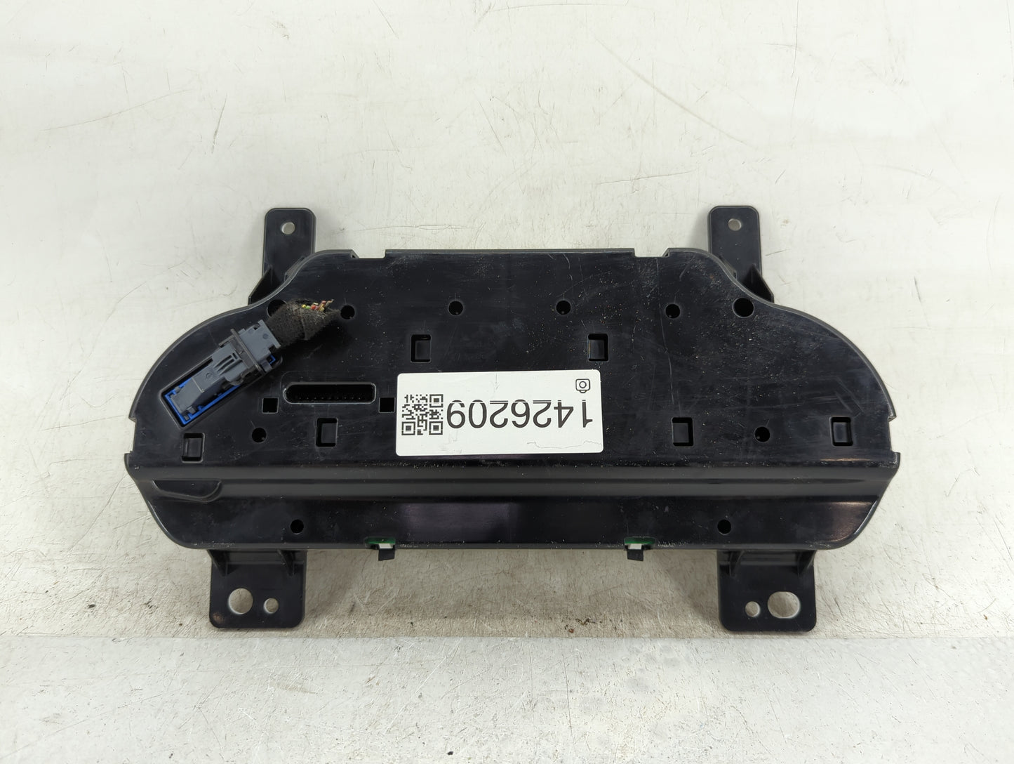 2015 Chevrolet Tahoe Instrument Cluster Speedometer Gauges P/N:23259635 Fits Fits 2014 OEM Used Auto Parts - Oemusedautopart