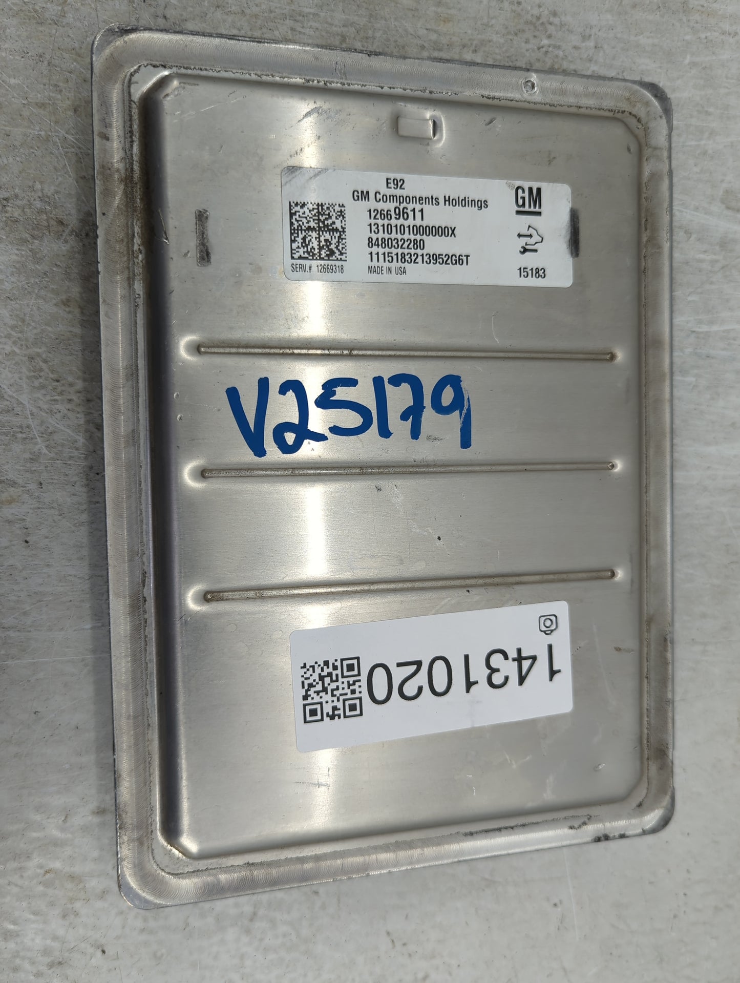 2015-2016 Chevrolet Tahoe PCM Engine Control Computer ECU ECM PCU OEM P/N:12669611 Fits Fits 2014 2015 2016 OEM Used Auto Pa