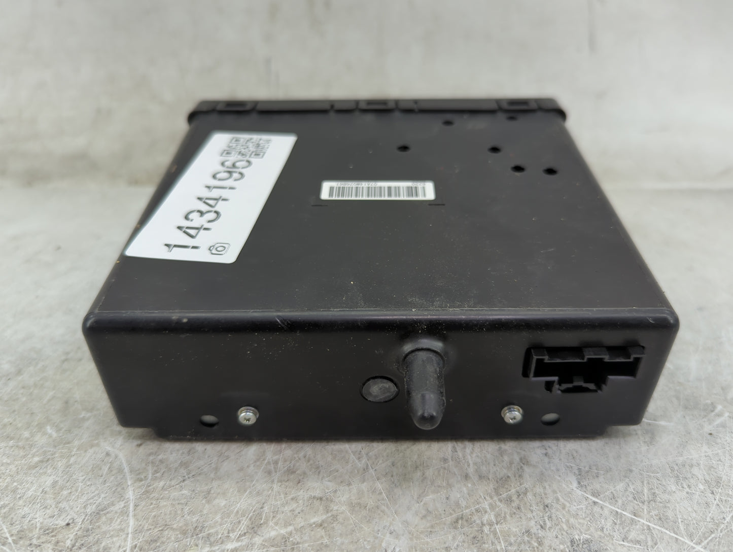 2015-2015 Chevrolet Tahoe Radio Cd Changer - Oemusedautoparts1.com