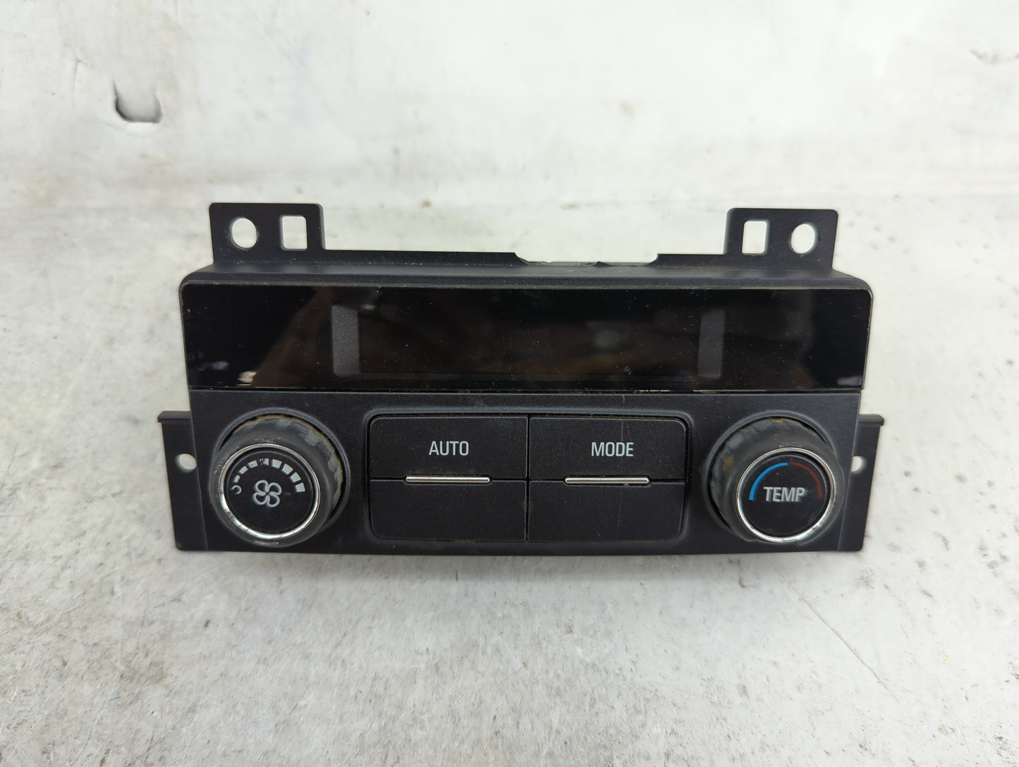 2015-2020 Chevrolet Tahoe Climate Control Module Temperature AC/Heater Replacement Fits OEM Used Auto Parts - Oemusedautopar