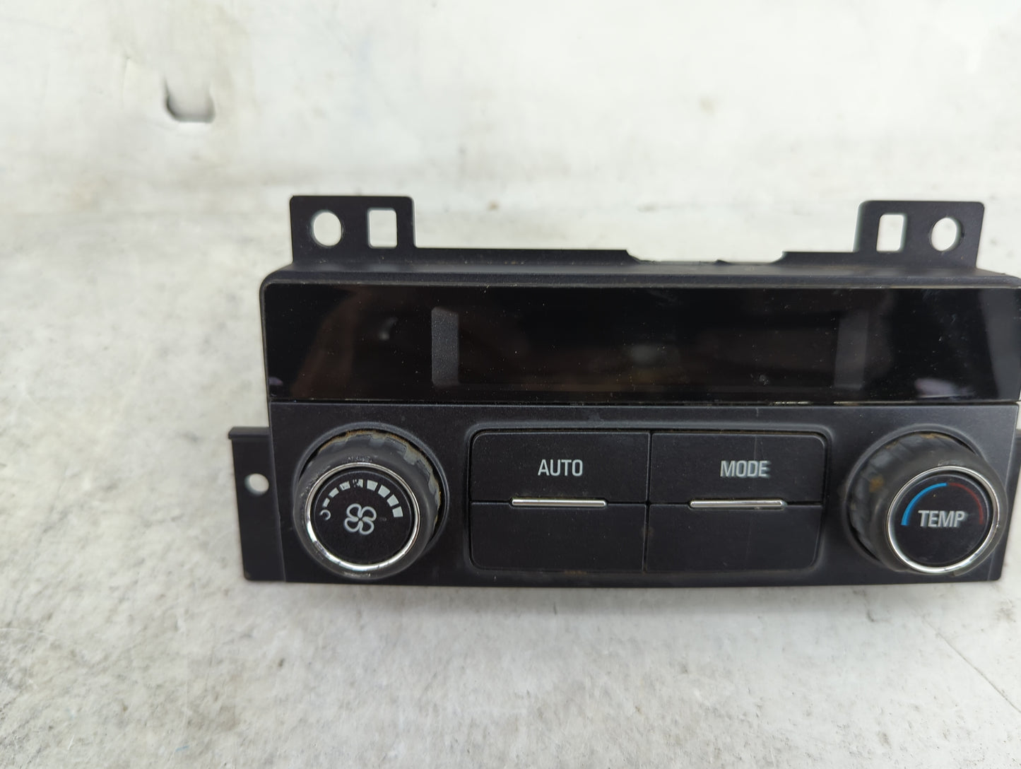 2015-2020 Chevrolet Tahoe Climate Control Module Temperature AC/Heater Replacement Fits OEM Used Auto Parts - Oemusedautopar